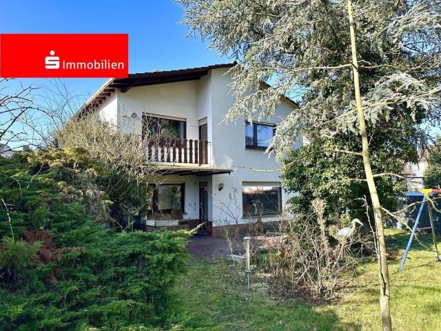 Sanierungsbedürftiges Einfamilienhaus mit Garage in gesuchter Wohnlage! OF Waldheim