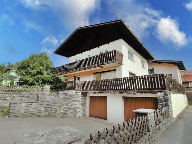 Sanierungsbedürftiges Einfamilienhaus mit großem Garten und einmaligem Blick auf den Untersberg in Hallein Taxach