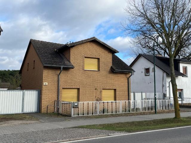 Sanierungsbedürftiges Einfamilienhaus