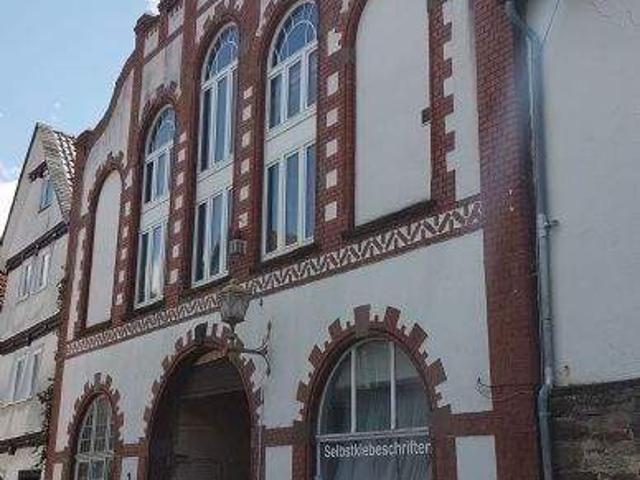 Sanierungsbedürftiges Mehrfamilienhaus in Fritzlar zu verkaufen