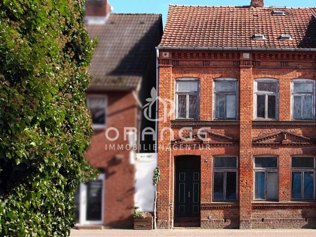 Sanierungsbedürftiges Stadthaus mit viel Charme