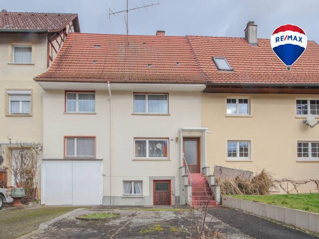 Sanierungsbedürftiges Reihenmittelhaus mit Ausbaumöglichkeiten in Grießen