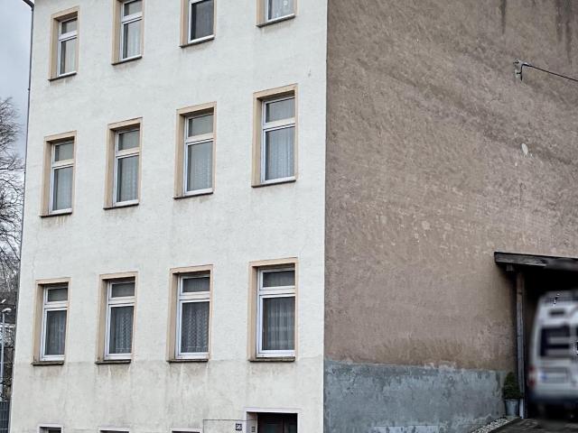 Sanierungsbedürftiges Wohnhaus
