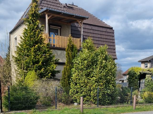Sanierungsfähiges Einfamilienhaus in guter Lage von Neuenhagen