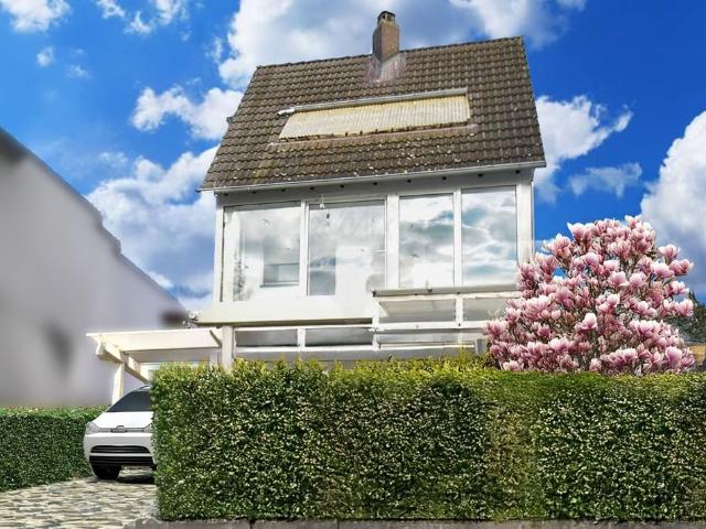 Sanieren und profitieren Freistehendes Haus in begehrter Lage