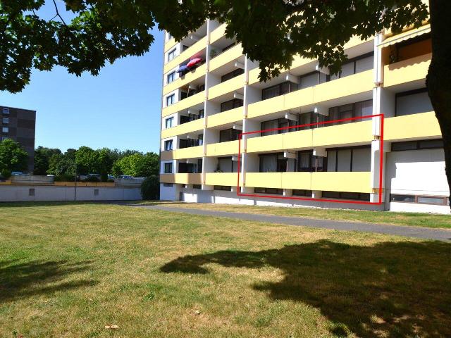 Sankt Augustin Niederpleis: 2 Zimmer, Balkon und Tiefgaragenstellplatz in zentraler Lage