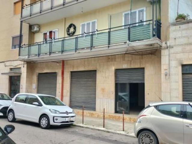 Sannicandro di Bari. Libero locale commerciale accessoriato