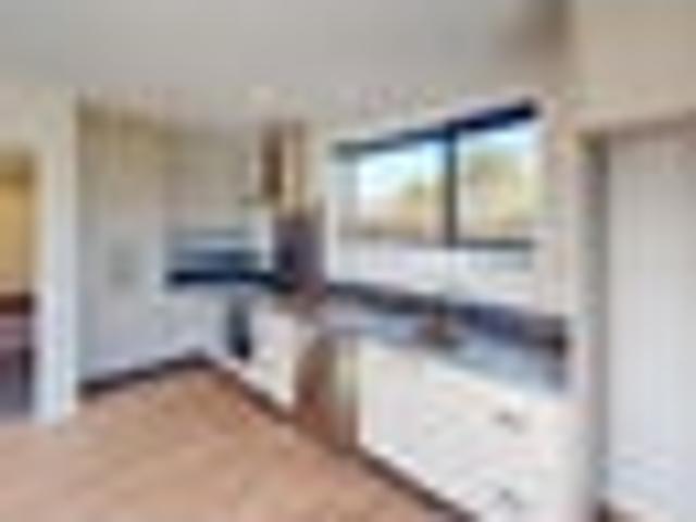 Sanson, 2 bedrooms, $580 pw
