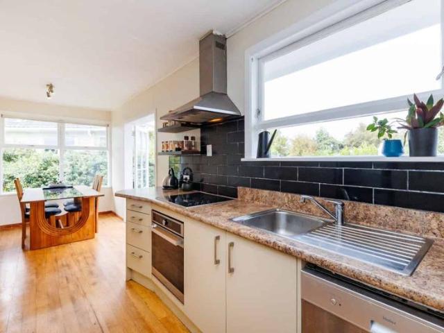 Sanson Three Bedroom