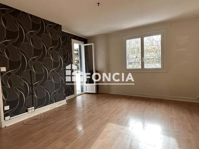 Saouzelong appartement t4 avec balcon et cave proche metro