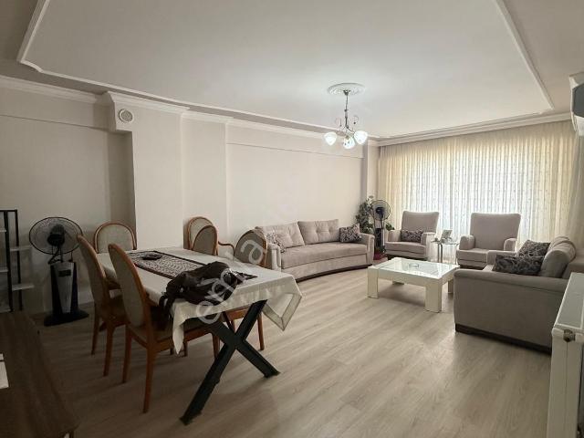 Saadet Korkmaz Emlak'tan Dikili Merkezde Satılık Ayrı Mutfaklı 4+1 Dubleks Daire