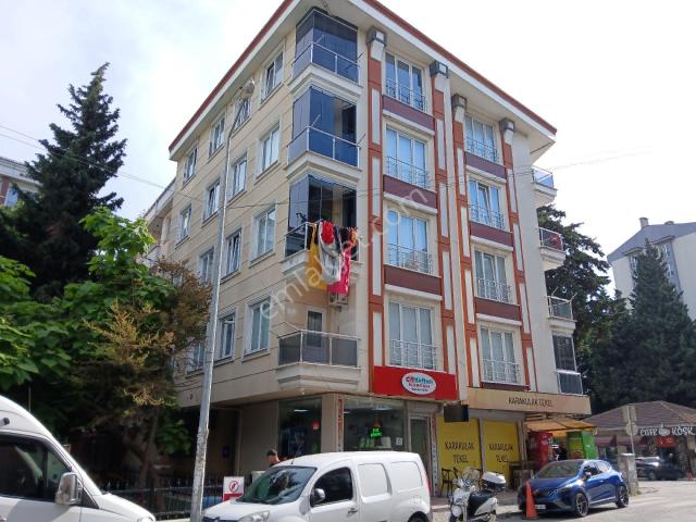 Saadetdere Metrobüs Çıkışı 2+1 Satılık 5.850.000.₺