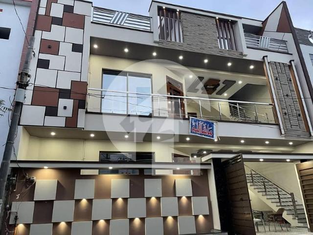 Saadi Town House For Sale 240 Square Yard