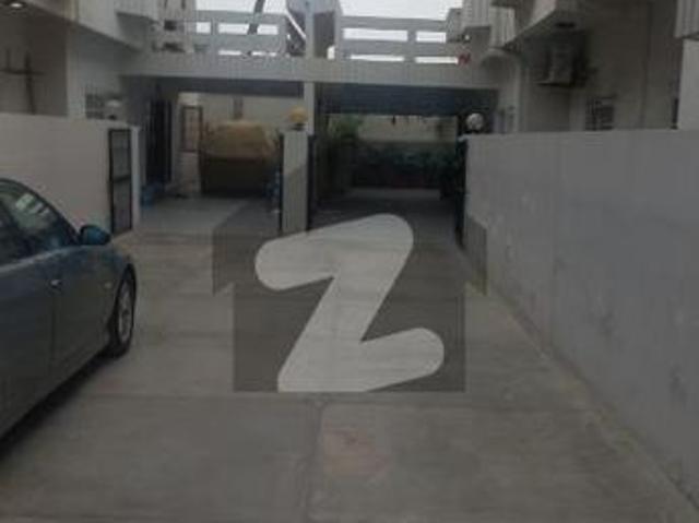 Saadi villas tawn house Clifton Block 5