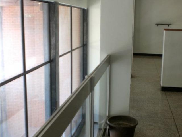 SABANA GRANDE EDIFICIO EN VENTA 1.600 M2