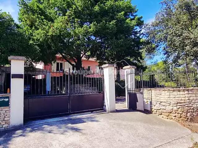 Sabran 30200 Achat / Vente maison 8 pièces t8 au dernier étage