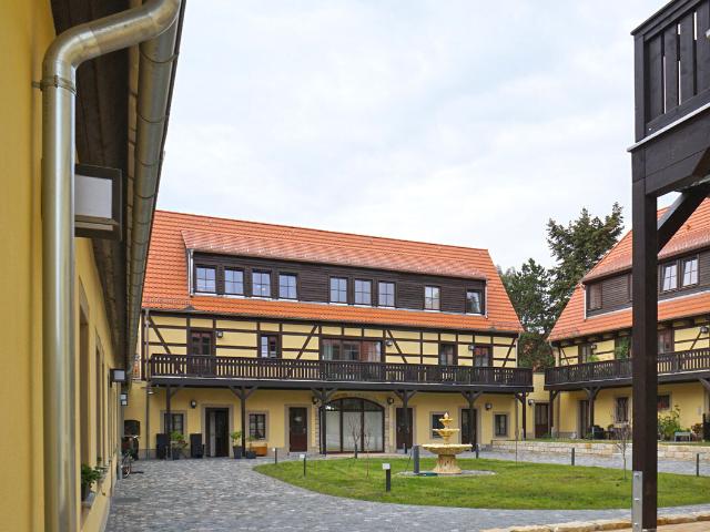Sächsischer Reiterhof: 2 Terrassen + Stellplatz