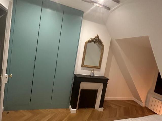 Sacre Cœur view stylish studio, Paris Amsterdam Apartments for Rent