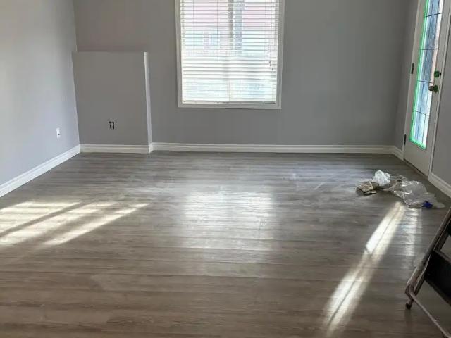Saddlecrest 2 Bedroom Basement Suite | Bright, Spacious & Laundry Included
