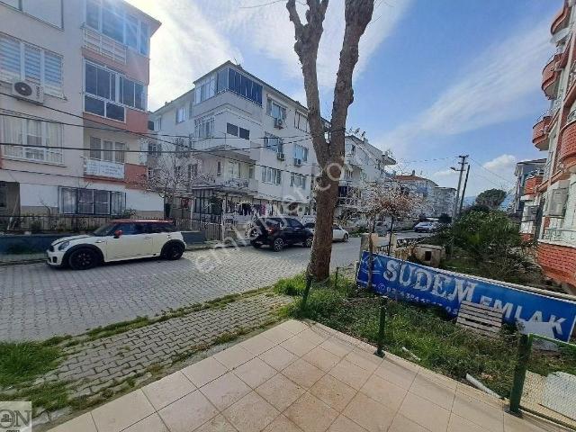 Sadece On Grouptan Akçay Sarıkızda Kiralık Dükkan