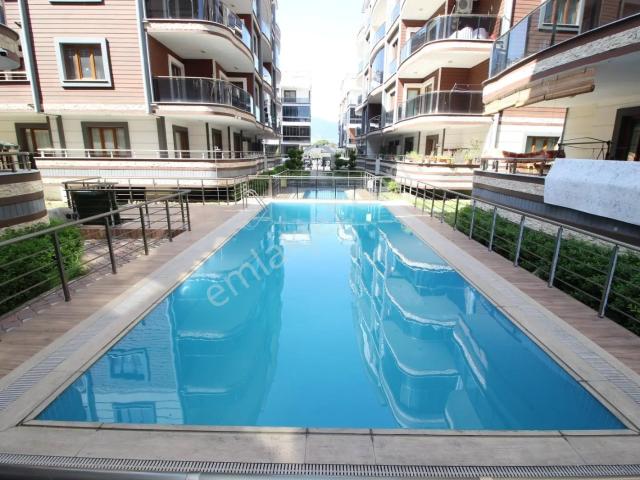 Sadece Parstan Altınkumda Kapalı Otoparklı Havuzlu Ultralüks 4+1