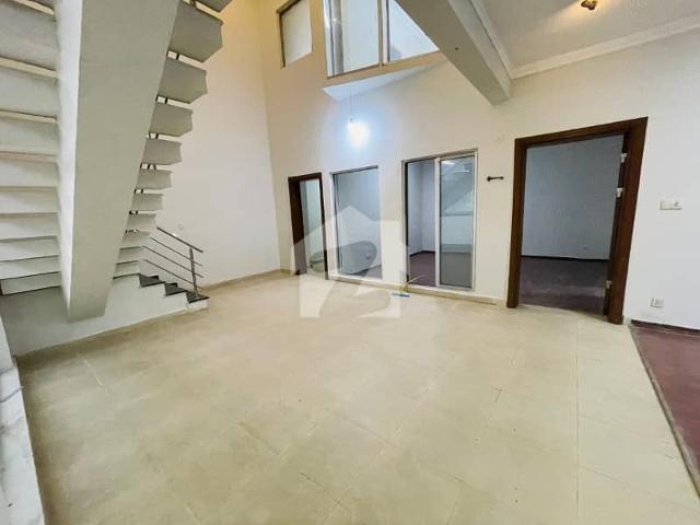 Safari Home Sector B 8 Marla Double Storey With Gas Like A Brand New Good Condition Available For Rent Walking Distance To Mosque And Commercial At Bahria Town Phase 8 Rawalpindi Islamabad