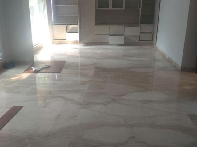 Safdarjung Development Area, Hauz Khas 4 Bedroom 333 Sq. Yd. Builder Floor in Safdarjung Development Area Delhi Listing ID: #10353
