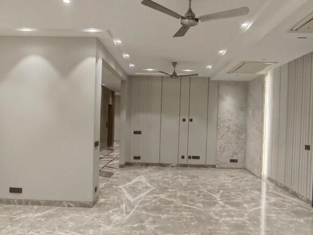 Safdarjung Enclave, South Delhi 3 Bedroom 1800 Sq. Ft. Builder Floor in Safdarjung Enclave Delhi Listing ID: #10238