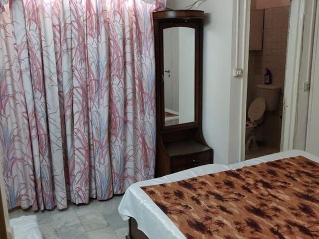 Safdarjung Enclave, South Delhi 1 RK 125 Sq. Yd. Builder Floor in Safdarjung Enclave Delhi Listing ID: #10397