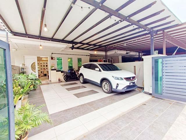 Safe Gated Guarded Double Storey Bandar Putera 2 CASSIA Klang