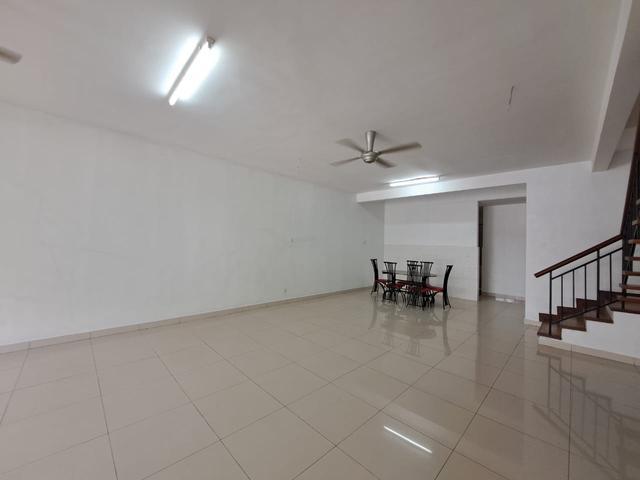 Saffron Hill Jalan Elektron Denai Alam 2sty Terrace House for sale