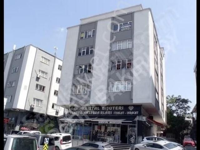 Safir Bakırköy'den Merter Savaş Caddesi Kiralık İş Hanı Katı