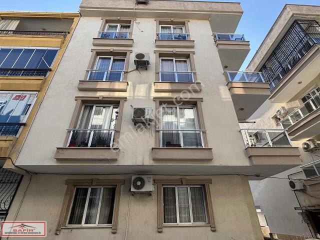 Safir'den Satılık 2+1 İzbana Bir Dakika Mesafe,merkezi Konumda