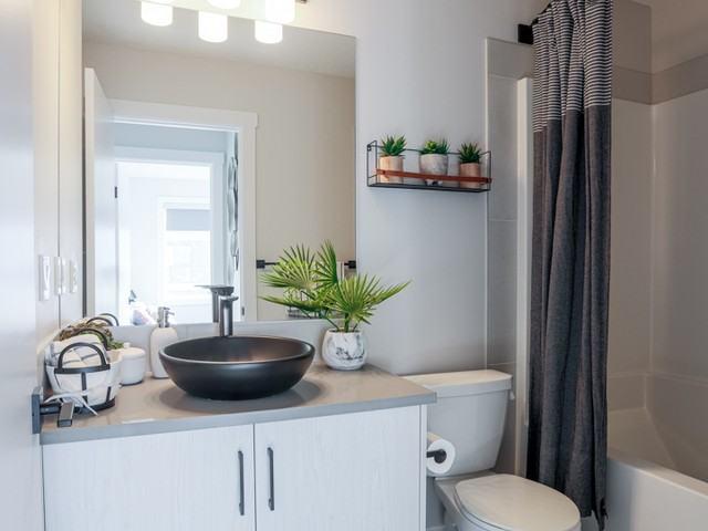 Sage Pointe Townhomes 3 Bedroom Home for Rent at 20 Sage Meadows Landng Nw, Calgary, AB T3P 2C3 Sage Hill