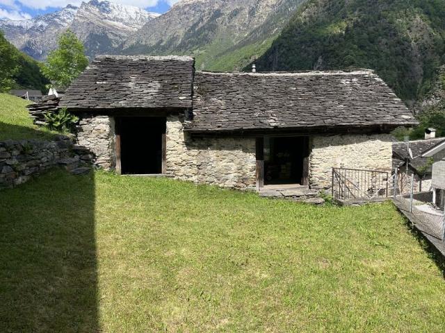 SAGENHAFTES RUSTICO FÜR LIEBHABER ZUM AUSBAUEN