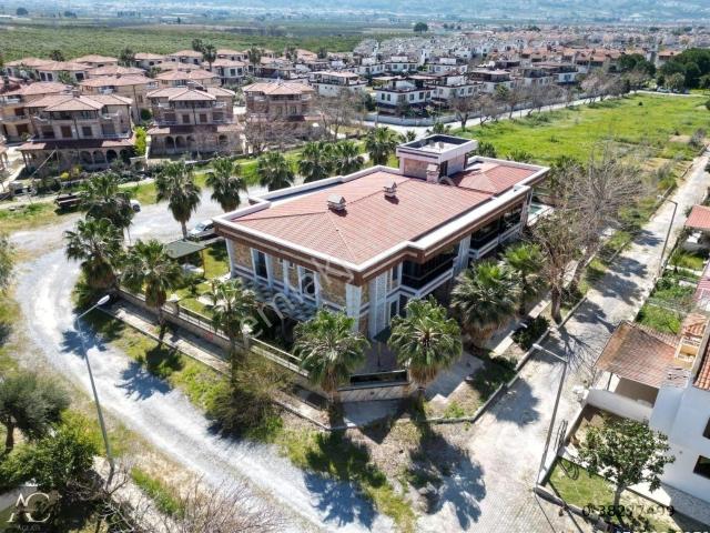 Sahıle 550 M 7/24 Güvenlik havuz bahçe sosyal Alan merkezi modern ultralüx fırsat Daireler