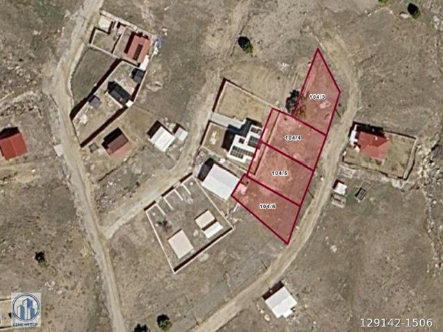 SAHİBİNDEN  MUHETEŞM KONUMDA 4 PARSEL 1.500M2. VİLLA İMARLI ARSALAR