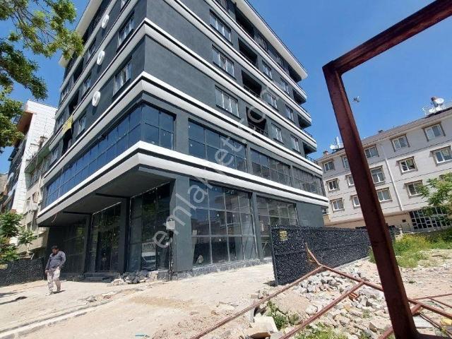 Sahibiata Mah.de Şehrin Kalbinde Sıfır Ofis.