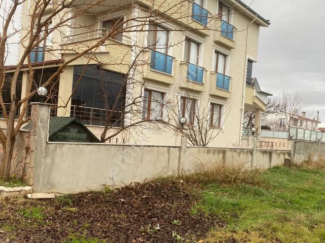 Sahibinden Marmaraereğlisi Deniz Manzaralı Havuzlu 3 Katlı Villa