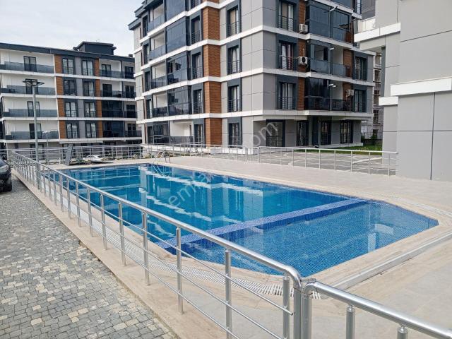 Sahibinden Atatürk Mah. 1+1 Ara Kat Sıfır Eşyalı Havuzlu Lüx Sıfır Daire