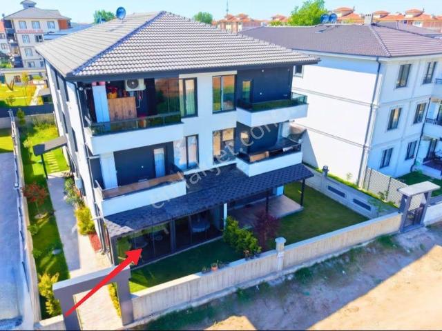 Sahibinden Aziziye De Bahçeli Müstakil Girişli 2+1 | Yerden Isıtma | Kapalı Cam Verandalı | Havuzlu