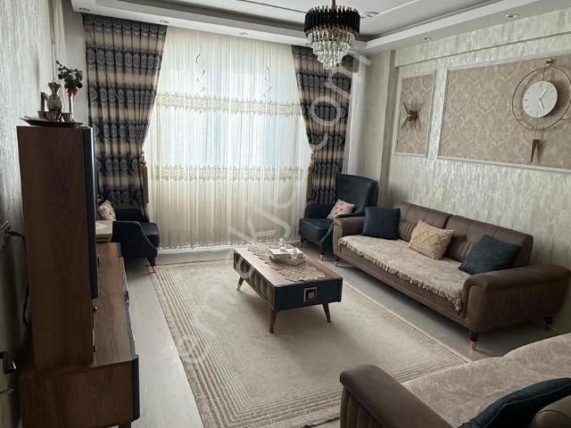 Sahibinden Abdulkadir Yüksel Hastanesi Karşısı Bakımlı Daire