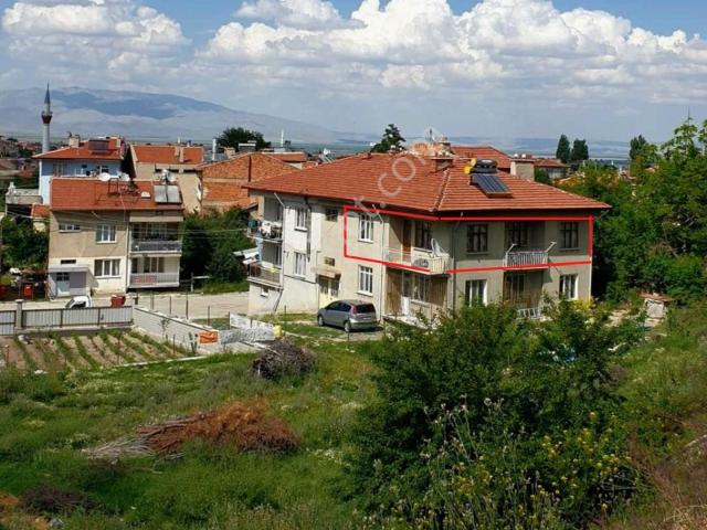Sahibinden Afyon Çay İlçe Merkezinde 3+1 Daire