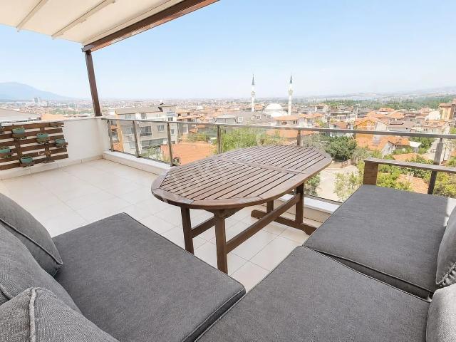 Sahibinden Bağbaşında Göl Ve Şehir Manzaralı 4+1 Daire