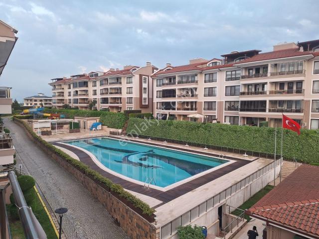 Sahibinden Başiskele Panorama 1 Sitesinde Deniz Manzaralı 4+1 Çatı Dubleks Kiralık