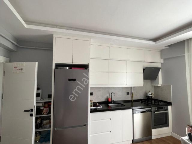 Sahibinden Cumhuriyette Satılık 2+1 Daire