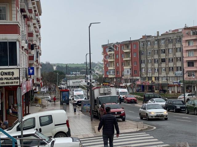 Sahibinden Cadde Üzeri Satılık 5+1 Dubleks