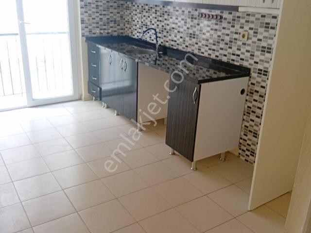 Sahibinden Dünya Göz Karşıyaka 2+1