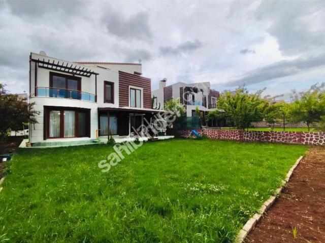 Sahibinden Dicle Nehri Manzaralı Tripleks Villa