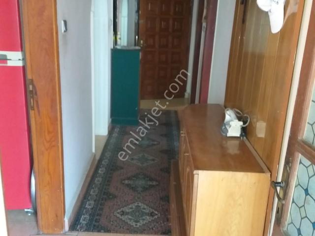 Sahibinden Dikkaldırımda Eşyalı Teraslı 1+1 Kiralık Daire